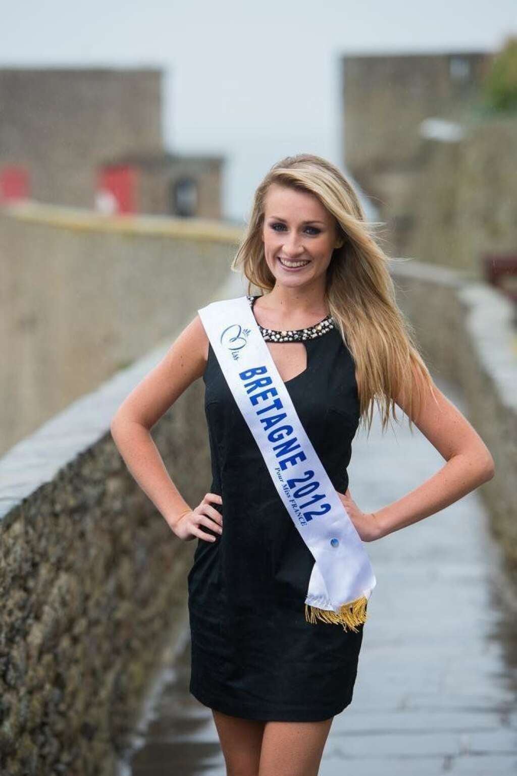 Miss Bretagne - Estelle Sabathier    21 ans - 1,74 m    Etudiante à l'école des métiers de la communication