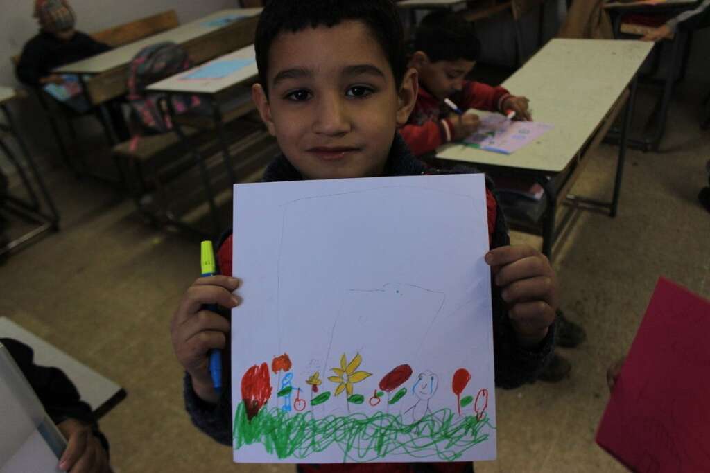 Jawad, 8 ans - Pour Jawad, la guerre c'est un enfant qui pleure, perdu. La paix, c'est un garçon avec son cartable qui va à l'école.