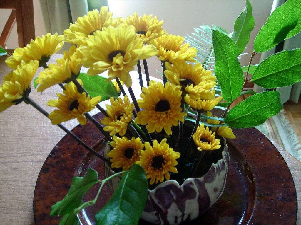 N'apportez pas de fleur jaune à votre hôte - En Bulgarie, les fleurs jaunes symbolisent la haine. Sûrement pas le message que vous voulez faire passer à votre hôte.
