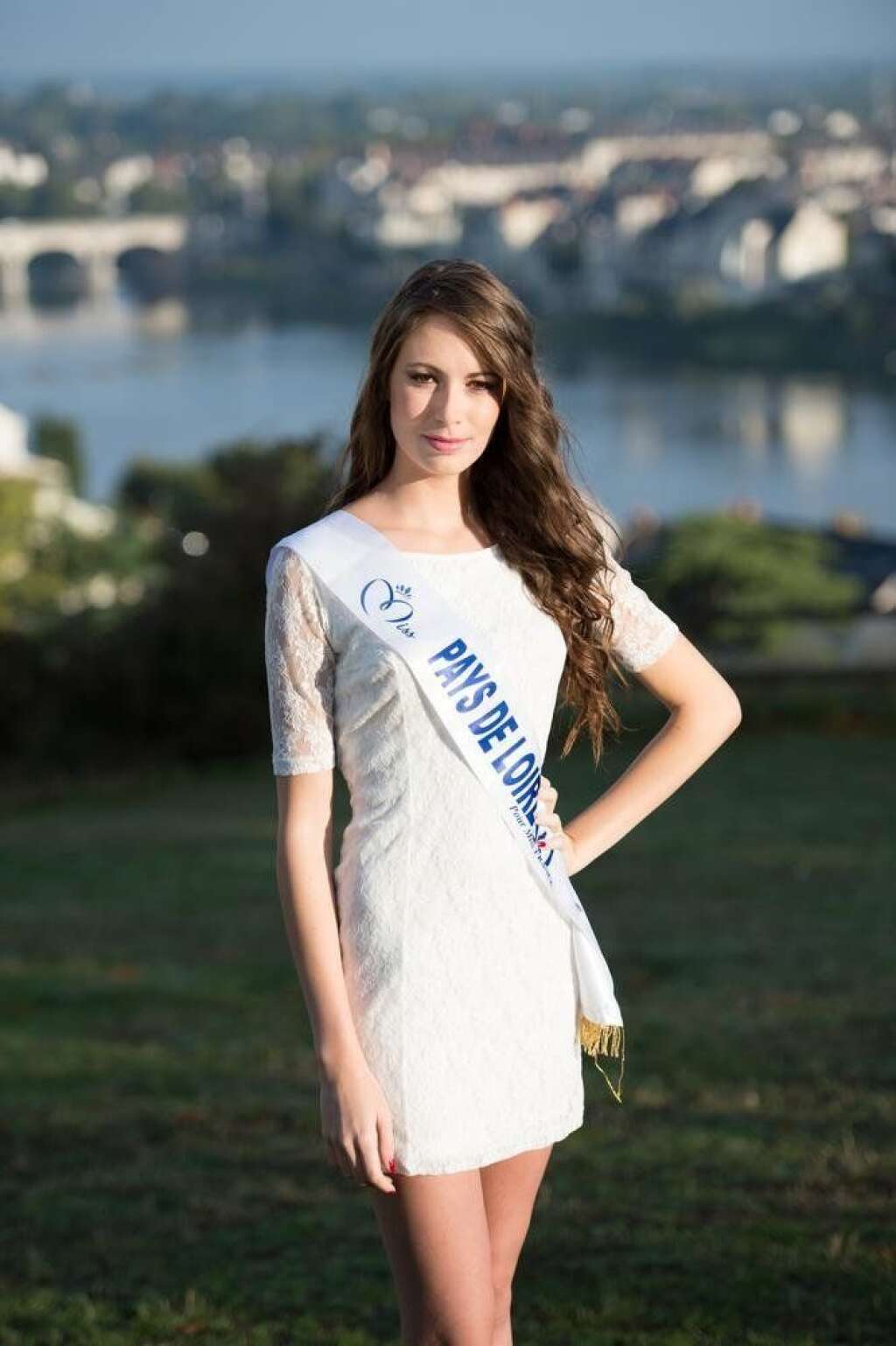 Miss Pays de Loire - Mélinda Paré    18 ans - 1,75 m    Etudiante en licence de langues étrangères