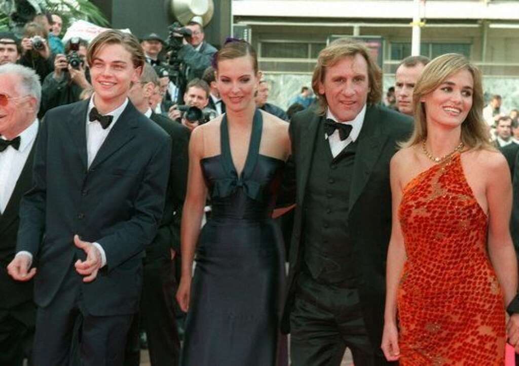 À Cannes en 1997 - Une montée des marches à côté de Gerard Depardieu, Carole Bouquet  et Judith Godreche.