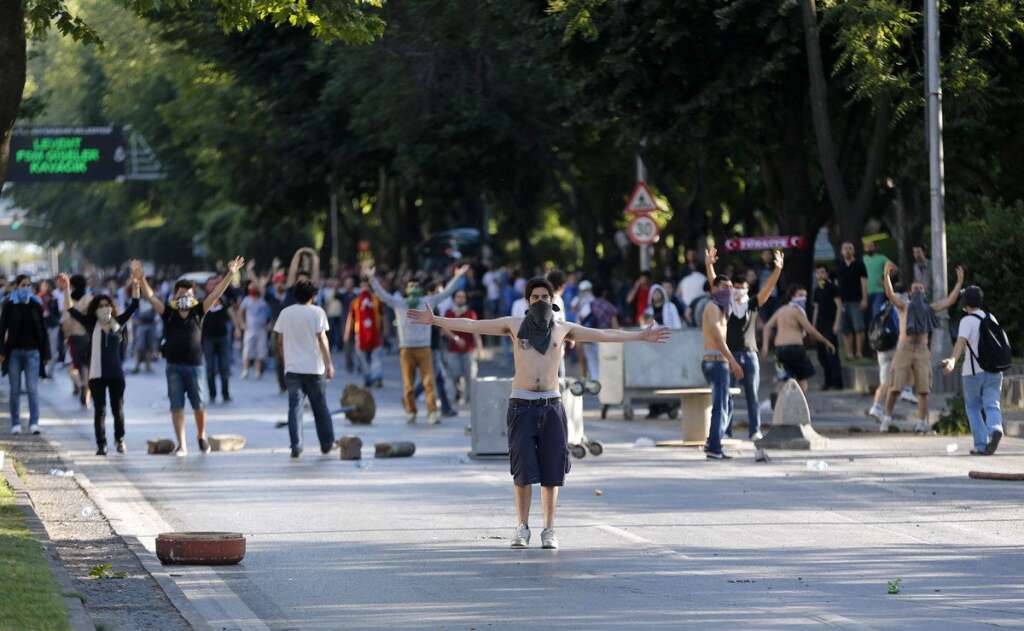 Deux jours de manifestations à Istanbul -
