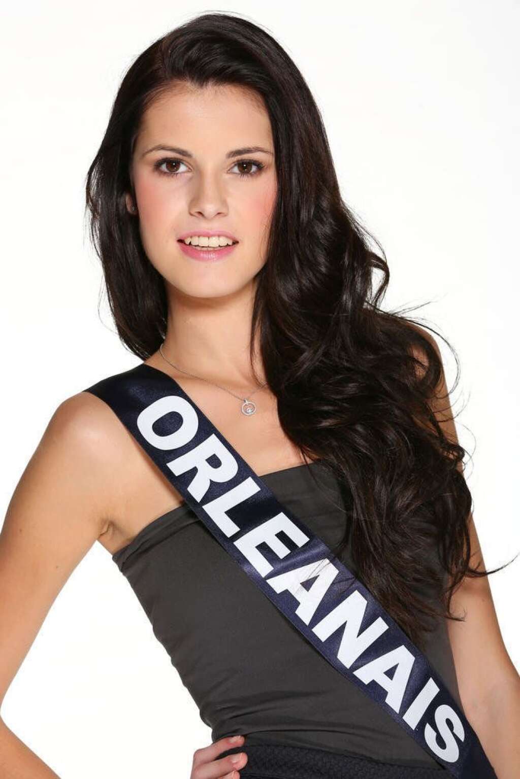 Miss Orléanais: Solène Salmagne - 19 ans, étudiante en BTS tourisme.