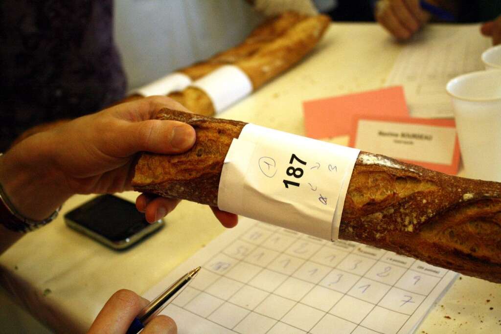 - La baguette numéro 187, grande gagnante du Grand Prix de la meilleure baguette 2013.  Elle a été fabriquée par Ridha Khadher, de la boulangerie "Au Paradis du Gourmand", située au 156 rue Losserand dans le 14ème arrondissement de Paris.