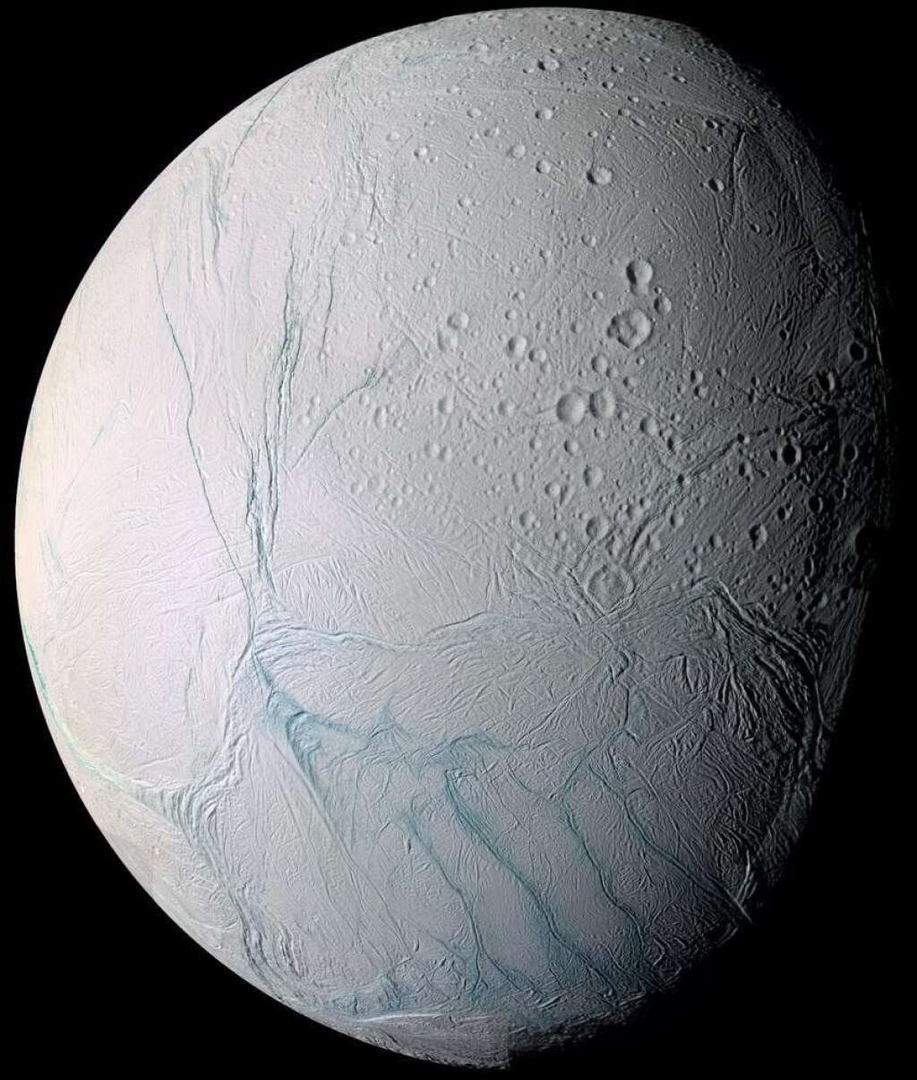 Enceladus, l'océan de glace -