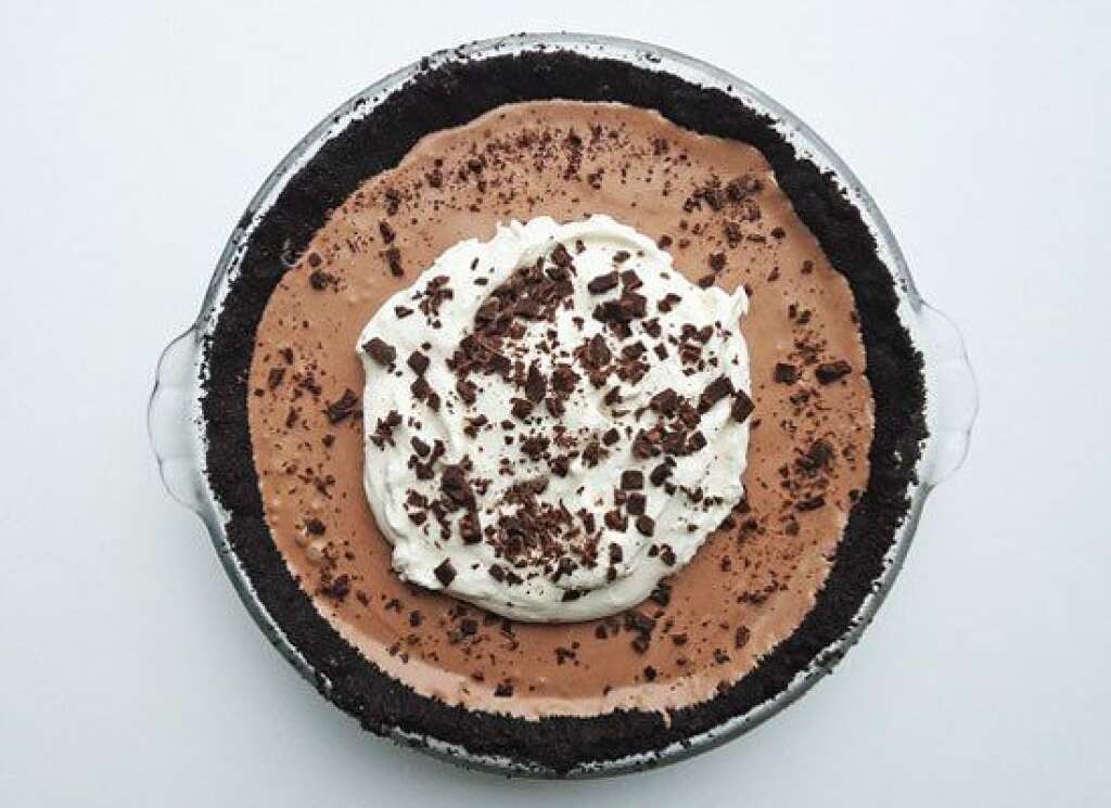 Nutella Cream Pie - <strong>Get the <a href="http://gingerbreadbagels.com/2011/01/22/nutella-cream-pie/">Nutella Cream Pie recipe</a> by Gingerbread Bagels</strong>