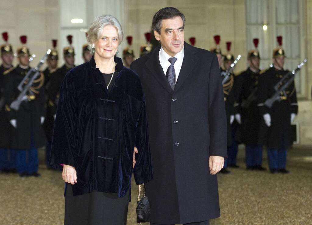 La femme de François Fillon candidate - Penelope Fillon reprend le flambeau de son mari dans la Sarthe. La femme de l'ancien Premier ministre sera candidate pour un poste de conseiller municipal à Solesmes.