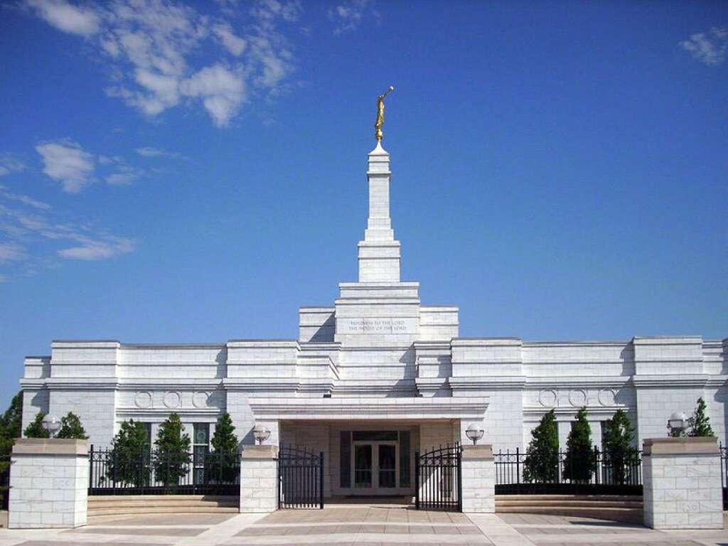 Oklahoma - 1,147 Mormons per 100,000 persons. <br>    Credit: Wikimedia Commons. Original photo <a href="http://en.wikipedia.org/wiki/File:Oklahoma_city_lds_mormon_temple.jpg" target="_hplink">here</a>.