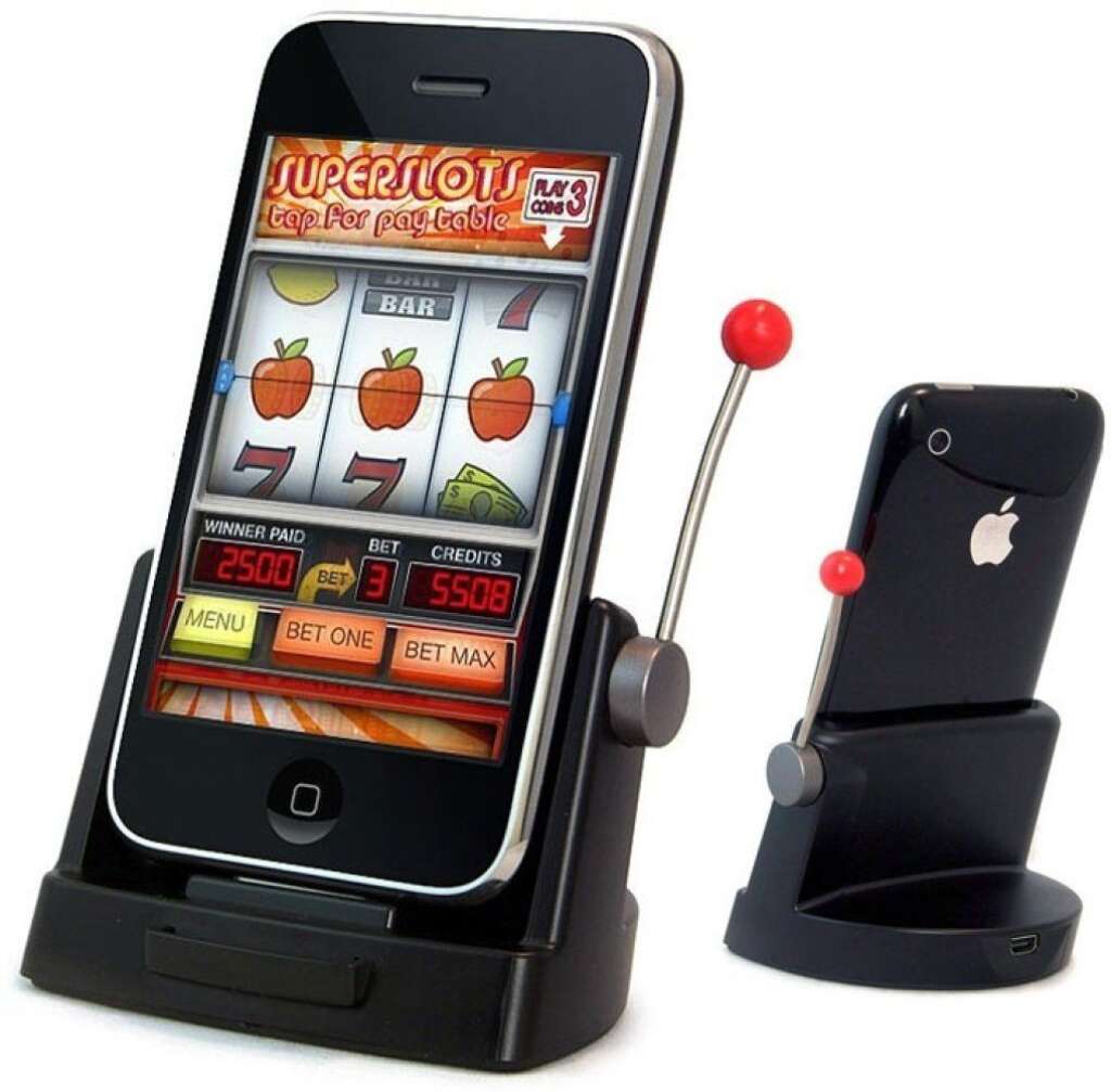 Un Dock jackpot - Il faut de tout pour faire un monde. Cet accessoire vous permet de recharger votre iPhone et de jouer à la machine à sous via une application spéciale.