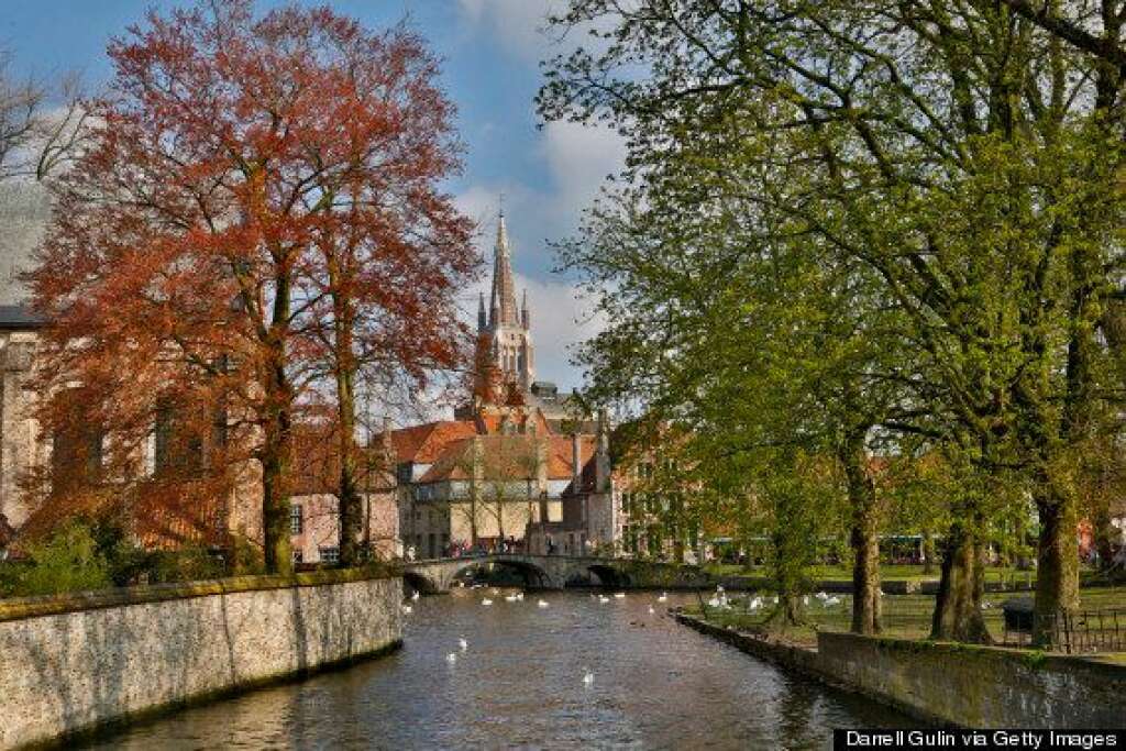 Bruges (Belgique) - Canaux + rues pavées + centre historique <a href="http://whc.unesco.org/en/list/996" target="_hplink">inscrit au patrimoine mondial de l'UNSECO</a> = splendeur absolu.