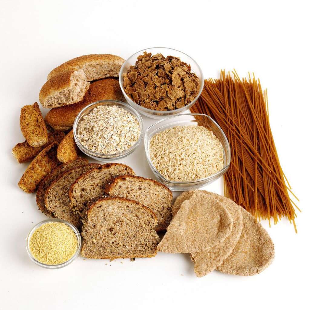 Les céréales: pâtes, riz et blé - Les céréales ont les mêmes propriétés que la pomme-de-terre. Ils sont très riches en sucres lents et en fibres. Si vous choisissez de consommer des céréales complets le principe de coupe-faim sera encore plus performant.