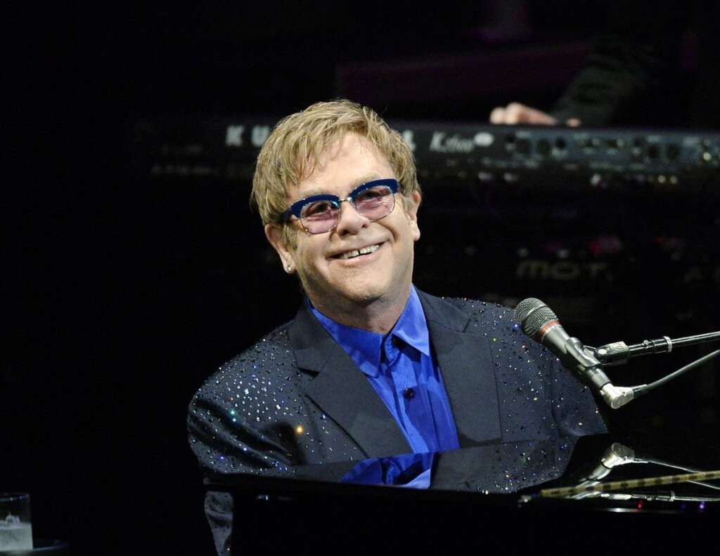 Elton John - En concert à Moscou le 6 décembre, le chanteur britannique a promis d'adresser un message de soutien aux associations LGBT russes.