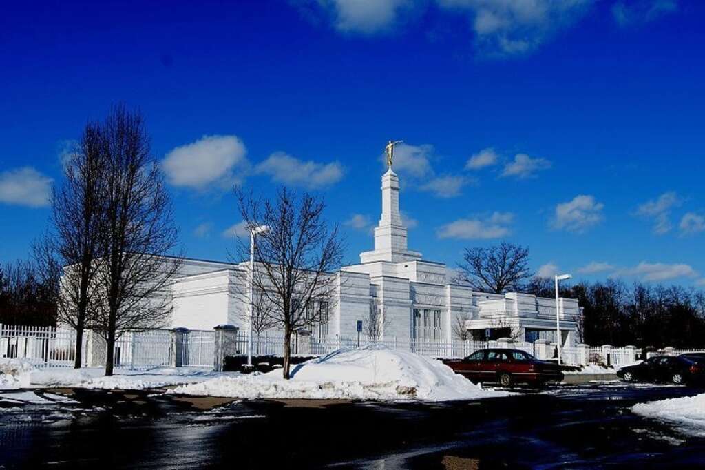Michigan - 428 Mormons per 100,000 people. <br>    Credit: Wikimedia Commons. Original photo <a href="http://en.wikipedia.org/wiki/File:Detroit_Michigan_Temple.jpg" target="_hplink">here</a>.