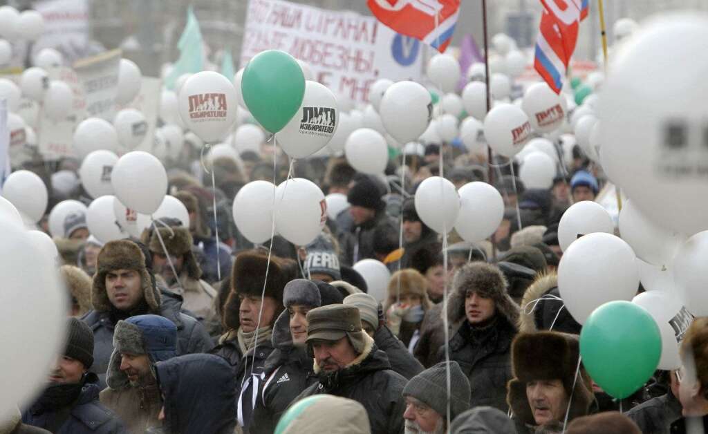 - Ballons, pancartes et... chapkas étaient de sortie dans le centre de Moscou.
