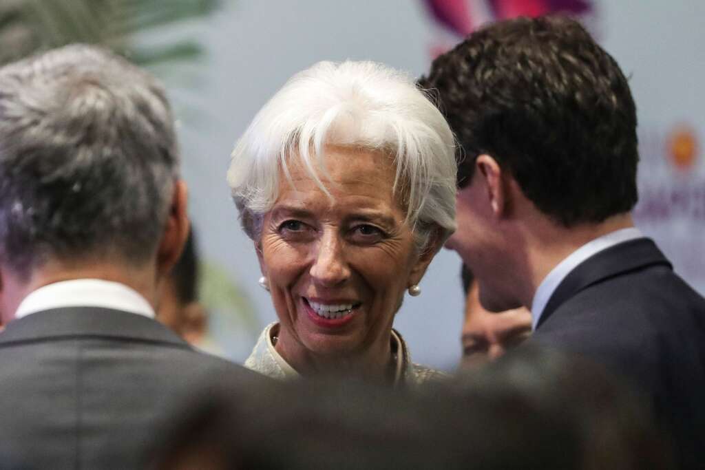 TOP #5: Christine Lagarde, la femme politique préférée des Français - <p>Loin du tumulte de la vie politique française, l'ancienne ministre de Nicolas Sarkozy et actuelle directrice générale du FMI reste une figure appréciée des Français.</p>  <p><strong>Opinions positives:</strong> 12 (=)<br /> <strong>Opinions négatives:</strong> 17 (-5)<br /> <strong>Score net:</strong> -5 (+5)</p>