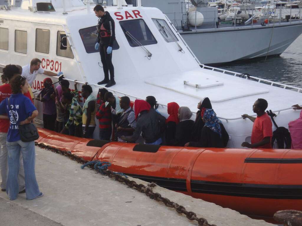 7 septembre 2012 : une cinquantaine de morts - Naufrage au large de l'île d'une embarcation transportant plus de cent migrants clandestins tunisiens. 56 seront sauvés.