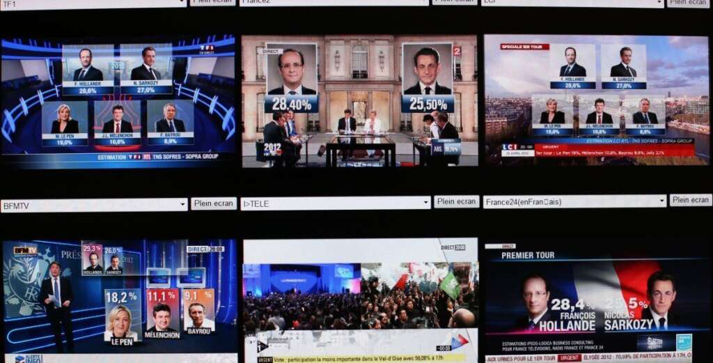 22 avril 2012: Hollande et Sarkozy qualifiés - François Hollande arrive en tête du premier tour de la présidentielle, Nicolas Sarkozy le talonne de deux points. La vraie surprise émane du score de Marine Le Pen, qui obtient 18%. Pris en étau entre les reports centristes et d'extrême-droite, le chef de l'Etat opte pour une stratégie ouvertement destinée aux électeurs du Front national.