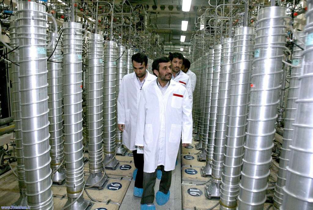 2010 - L'Iran annonce commencer à enrichir de l'uranium à 20% à Natanz.