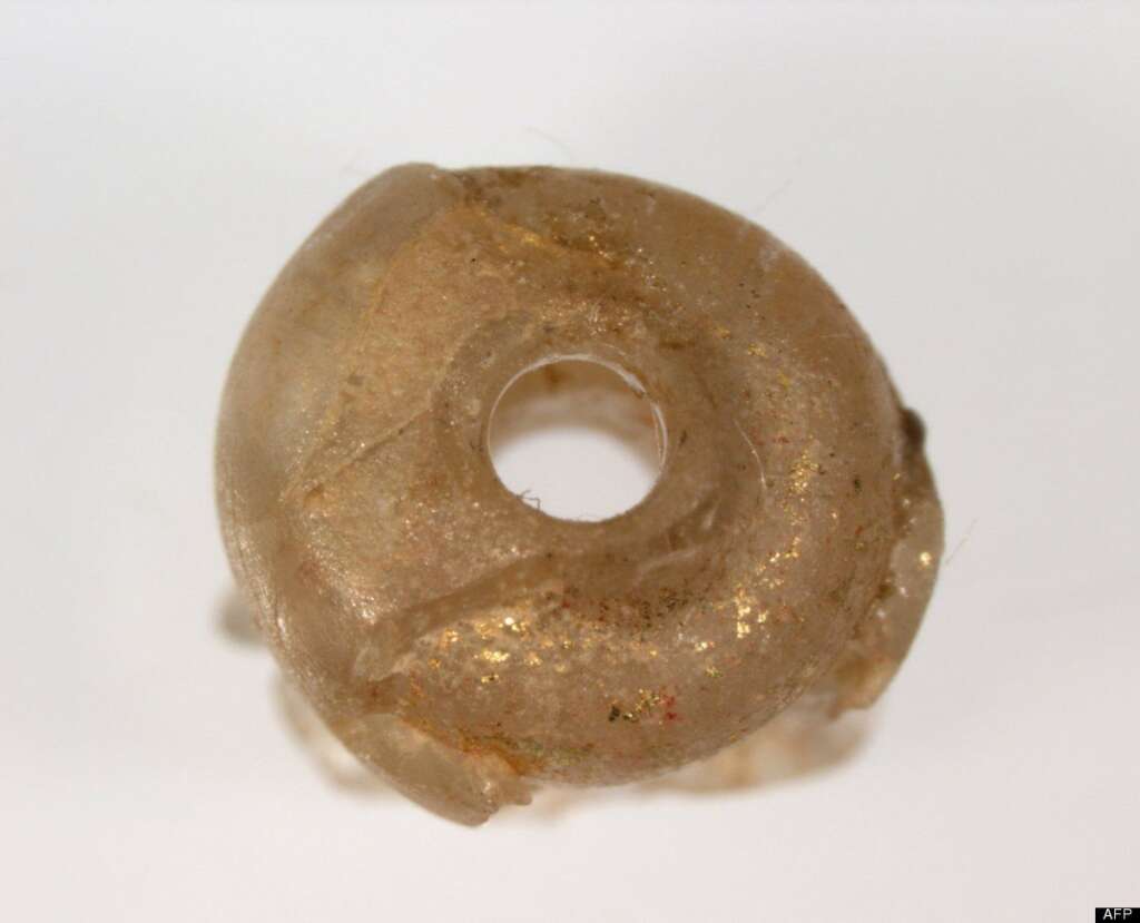 Un bijou romain dans une tombe japonaise - Un bijou de verre que l'on estime avoir été créé dans l'Empire romain a été retrouvé dans un endroit inattendu : une très ancienne sépulture japonaise.
