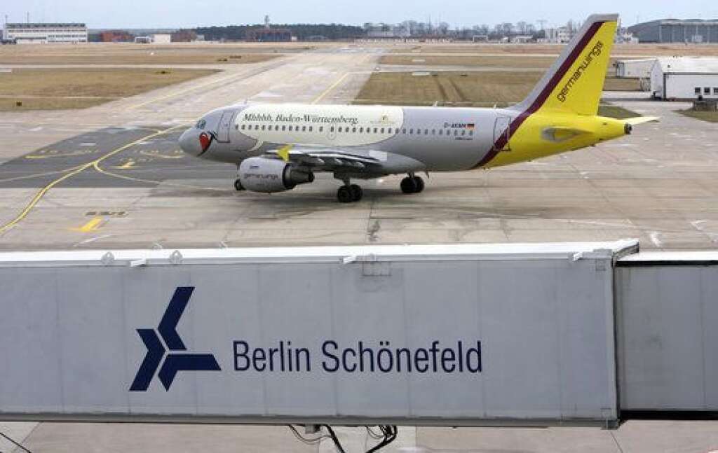 24 mars 2015 - France - 148 disparus - Un Airbus A320 de la compagnie à bas coût Germanwings, à bord duquel se trouvaient 148 personnes, s'est écrasé mardi dans la région de Barcelonnette, dans les Alpes-de-Haute-Provence. Il reliait Barcelone et Dusseldorf en Allemagne.