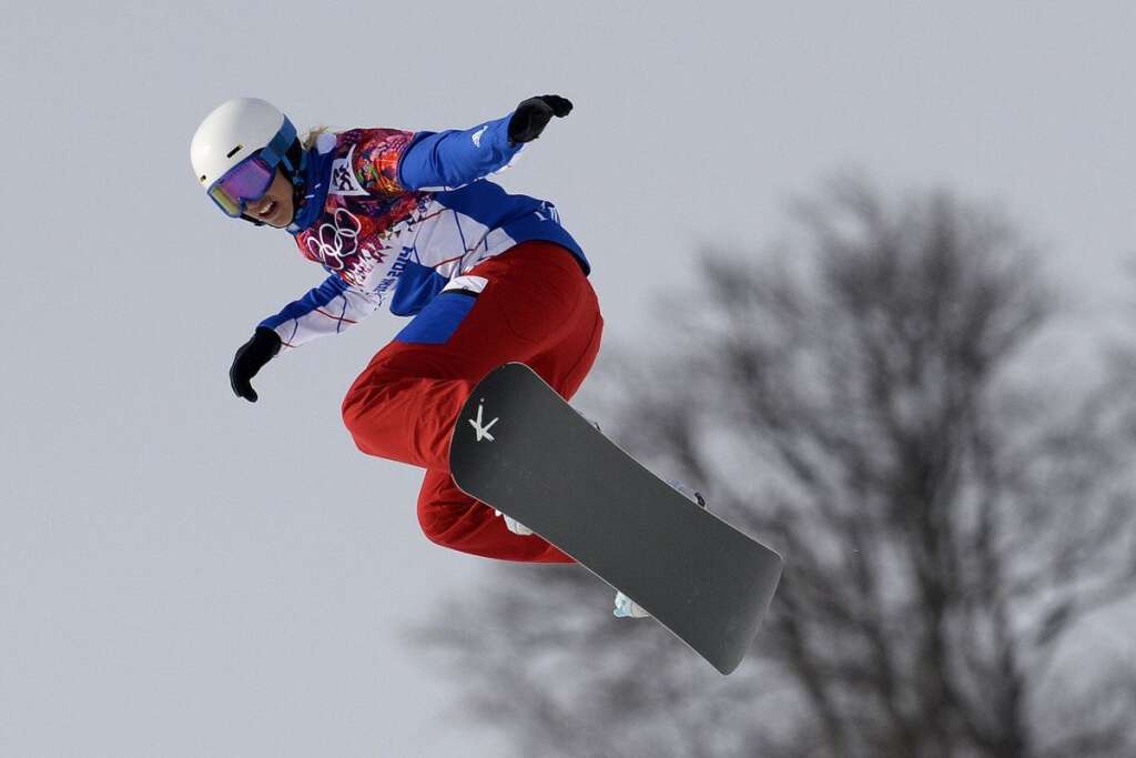 Chloé Trespeuch, médaille de bronze snowboard cross - A 19 ans, la snowboardeuse française est la bonne surprise de ces Jeux puisqu'elle a remporté la médaille de bronze dans l'épreuve de boardercross, la même qui a sourit à Pierre Vaultier.