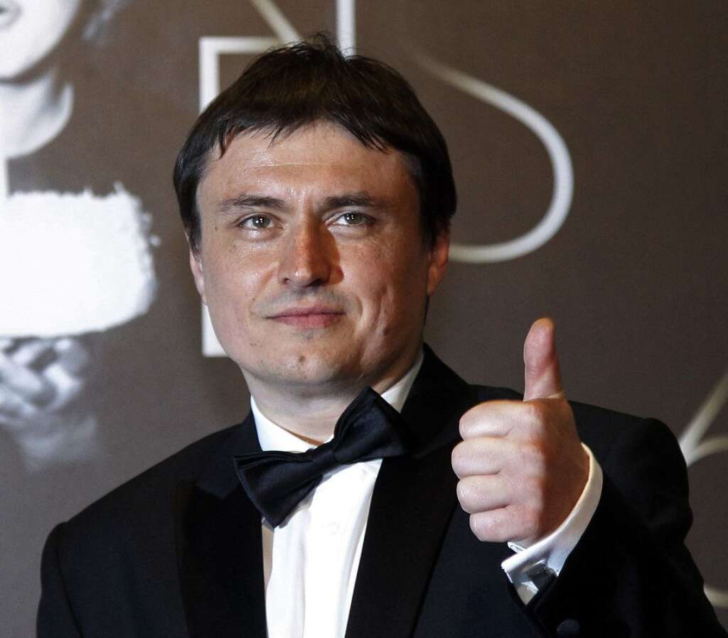 Cristian Mungiu - Le Roumain Cristian Mungiu a raflé la Palme d'Or à Cannes en 2007 pour "4 mois, 3 semaines, 2 jours". Il est revenu sur la Croisette l'an dernier avec "Au-delà des collines".