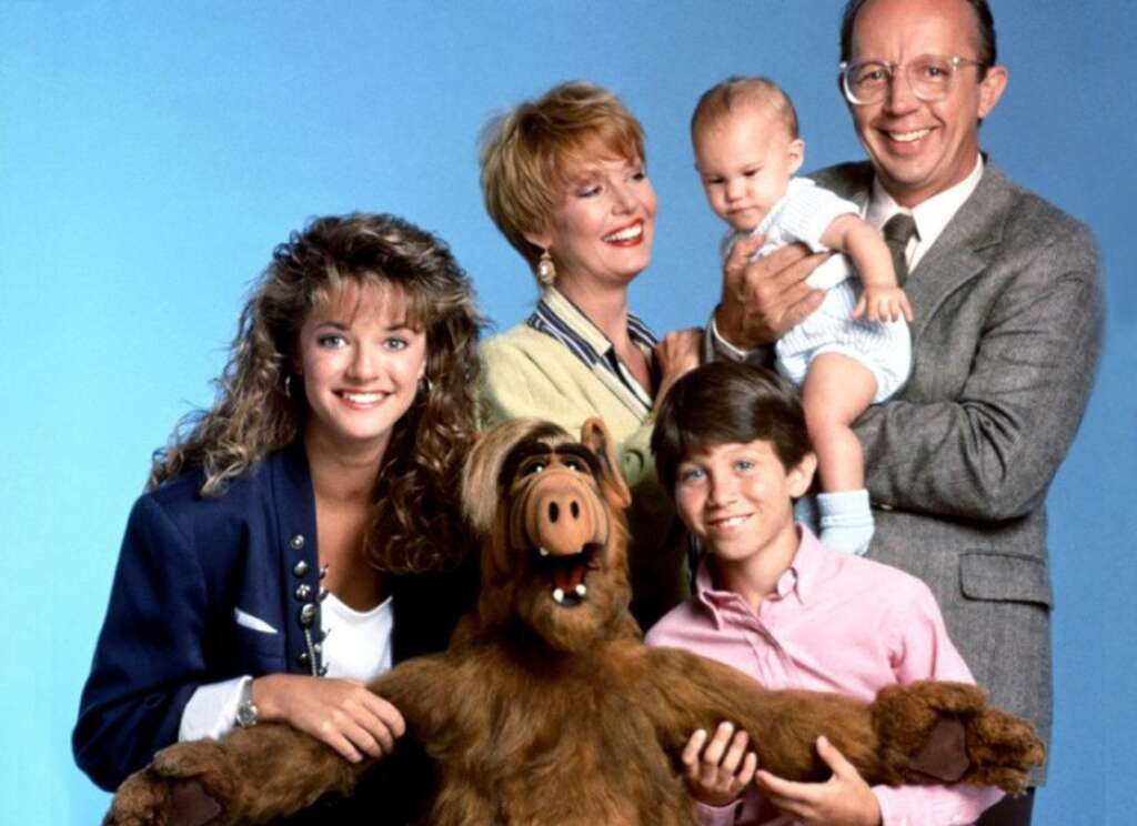 Alf - Diffusée entre 1986 et 1990 sur la chaîne NBC. Son dernier épisode a été suivi par un peu moins de 22 millions de téléspectateurs.