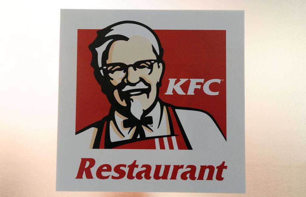 27 avril 2012: KFC doit verser 6,3 millions d'euros... - ... à une jeune cliente en Australie.  Lire l'<a href="http://www.huffingtonpost.fr/2012/04/27/kfc-condamne-australie-cliente-handicapee-sydney_n_1458128.html">article</a>.