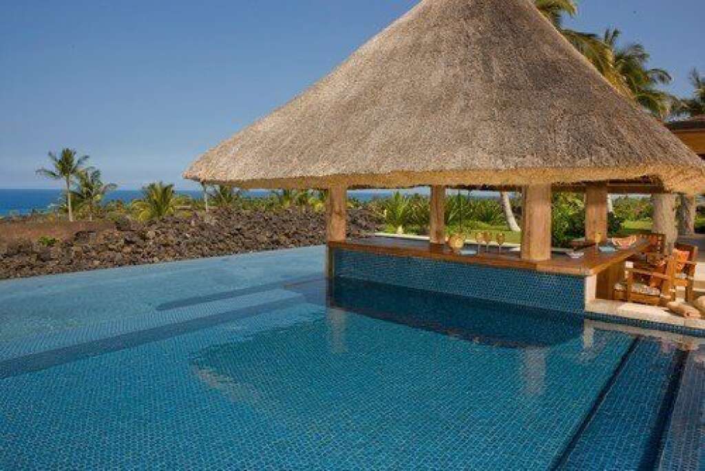 Tropical Pool -