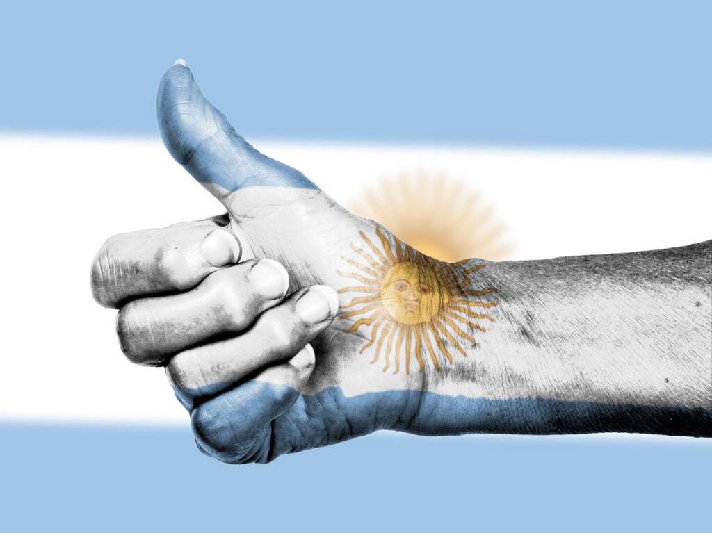 2010 : Argentine - Depuis, les homosexuels ont accès aux mêmes droits que les hétérosexuels.