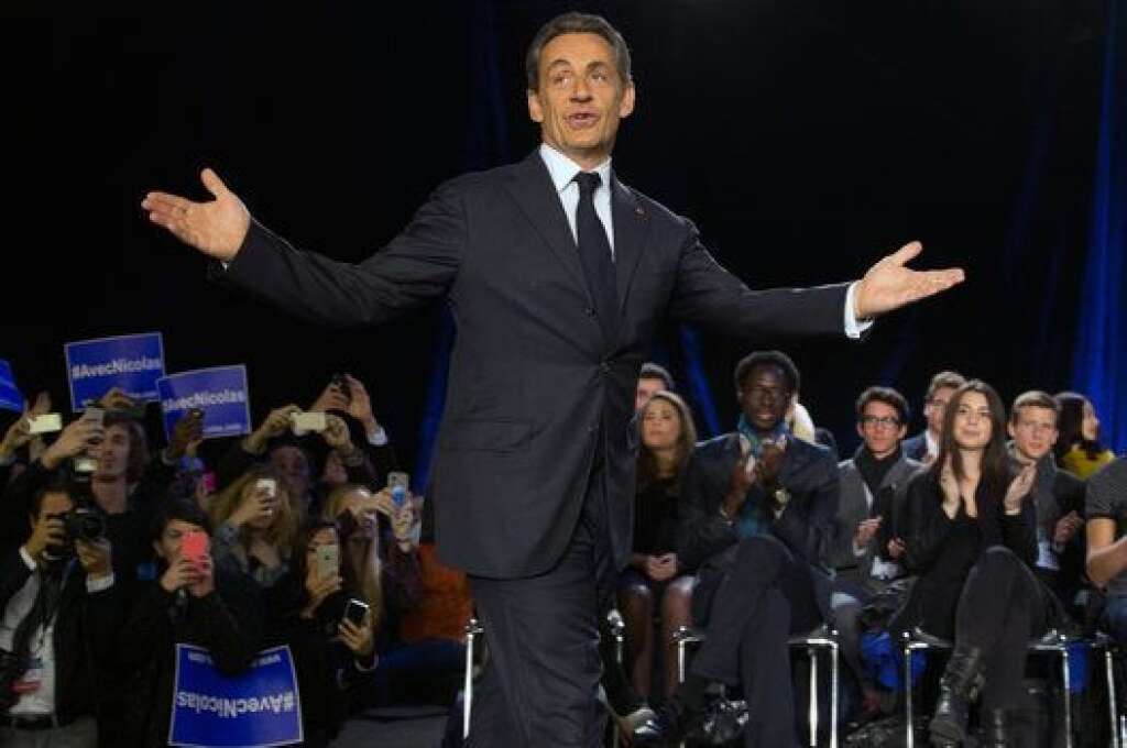 15 novembre 2014: Sarkozy cède aux abrogationnistes - En pleine campagne pour la présidence de l'UMP, Nicolas Sarkozy cède sous la pression des anti-mariage gay et se prononce pour l'abrogation de la loi Taubira tout en précisant qu'il mettra en place un mariage spécifique aux homosexuels. Tollé à droite où sa position ne convainc personne.