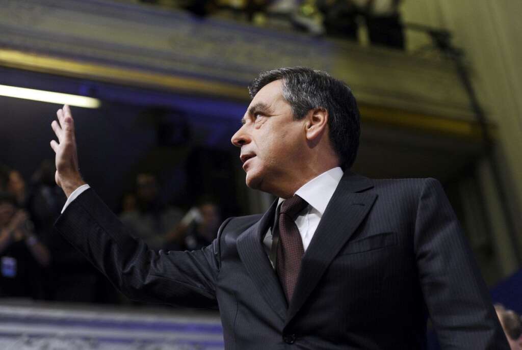 30 juin 2012: Fillon candidat à la présidence de l'UMP - L'ancien premier ministre François Fillon se positionne très vite comme le successeur de Nicolas Sarkozy à la présidence du parti en estimant "qu'il n'y a plus, à l'UMP, de leader naturel".