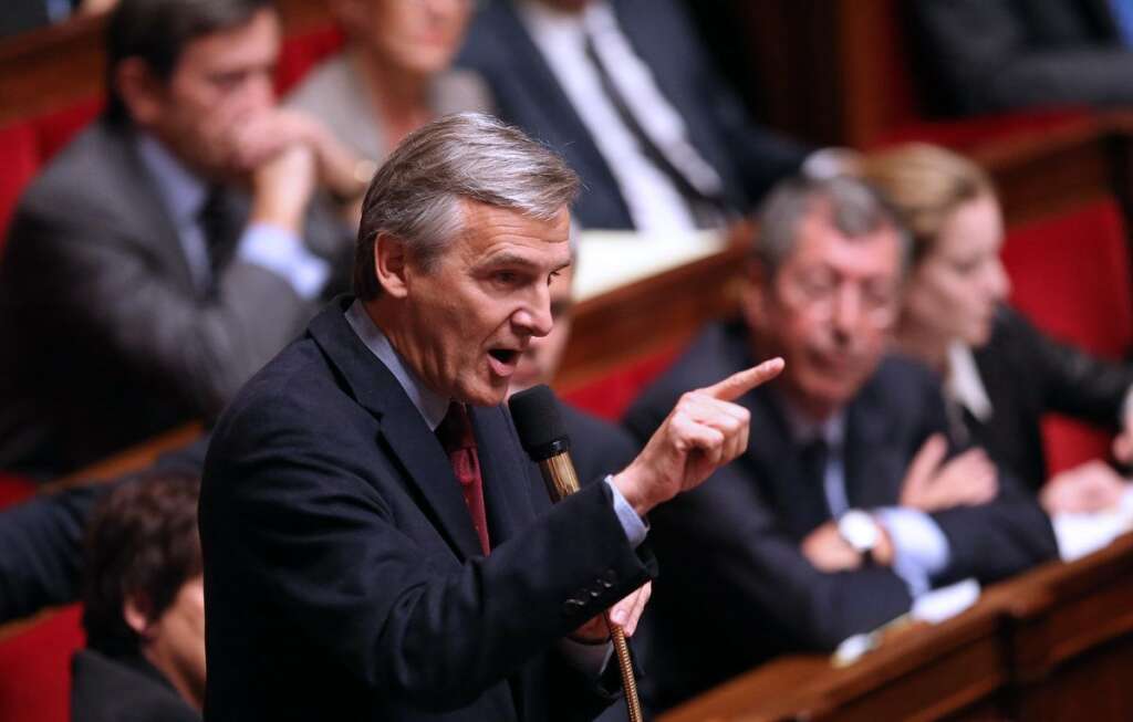 Secrétaire général adjoint: Dominique Dord (pro-Fillon) -