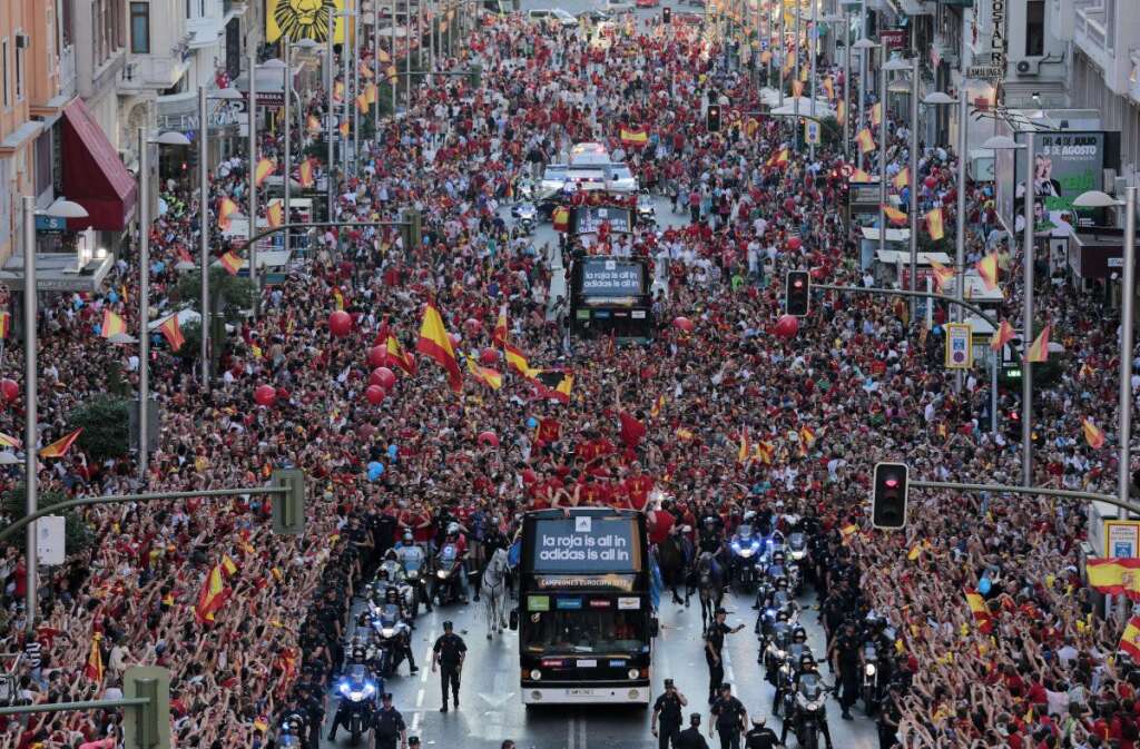 L'Espagne fête la "Roja" -