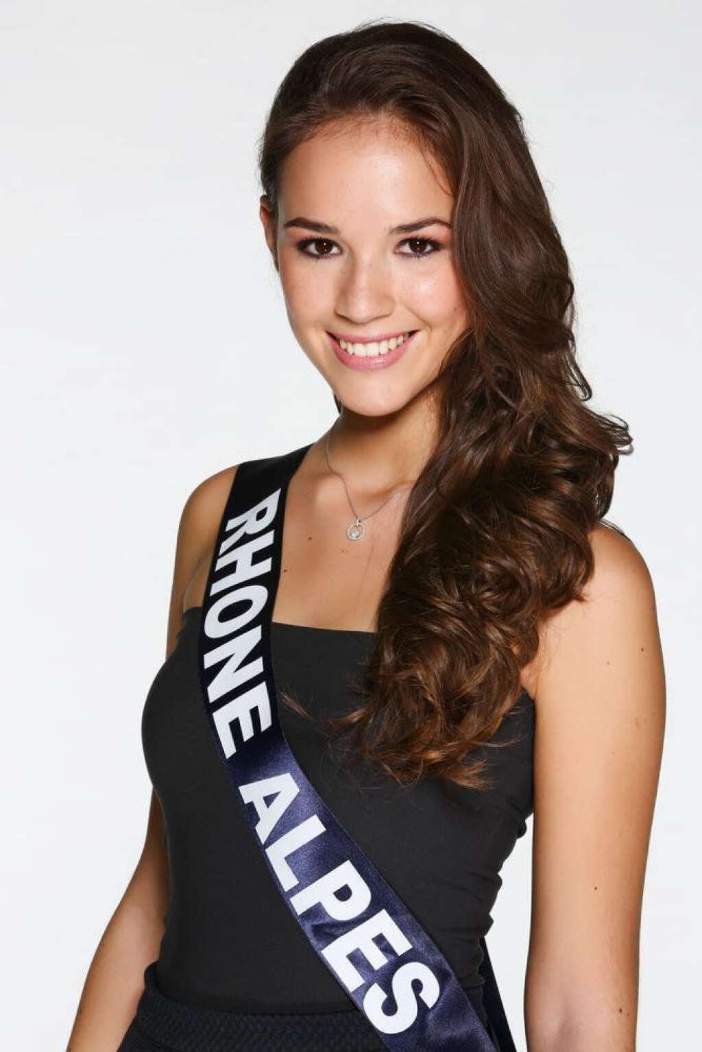 Miss Rhône-Alpes: Aurore Thibaud - 20 ans, étudiante pour devenir pilote de chantier.