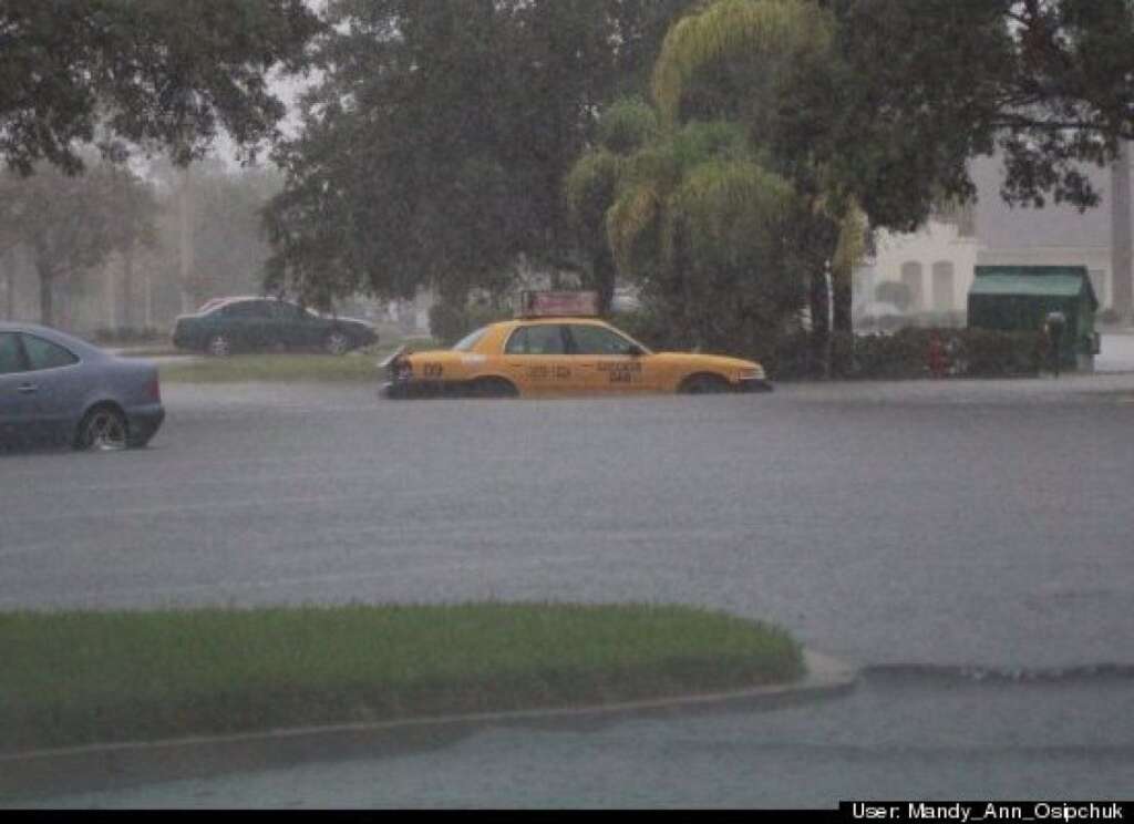 Cabby Stalled in St. Lucie Jewelry & Coin Parking Lot - <a href="http://www.huffingtonpost.com/social/Mandy_Ann_Osipchuk"><img style="float:left;padding-right:6px !important;" src="http://graph.facebook.com/1167127439/picture?type=square" /></a><a href="http://www.huffingtonpost.com/social/Mandy_Ann_Osipchuk">Mandy Ann Osipchuk</a>:<br />Eastport Shopping plaza Port St. Lucie Florida got flooded and a lot of cars and people shopping trapped.