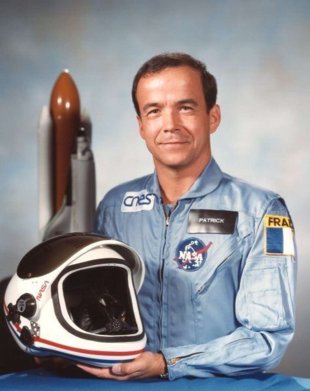 Patrick Baudry - Avec une mission de sept jours, Patrick Baudry (né en 1946) est le Français qui a passé le moins de temps dans l'espace. Son séjour à bord de la navette Discovery en 1985 n'en reste pas moins exceptionnel.