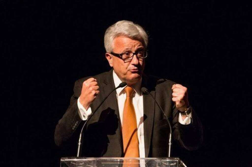 Décembre 2012: Elie Aboud garde Béziers - Elie Aboud (UMP) est élu avec 61,91% des suffrages, contre 38,09% à la socialiste Dolorès Roqué, dans la 6e circonscription de l'Hérault.