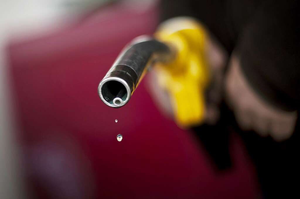 La Taxe de consommation sur les produits énergétiques: (TICPE): 13,5 milliards d'euros - Cette taxe sur les carburants a remporté un demi milliard de moins en 2012, notamment pour cause de gel du prix de l'essence.