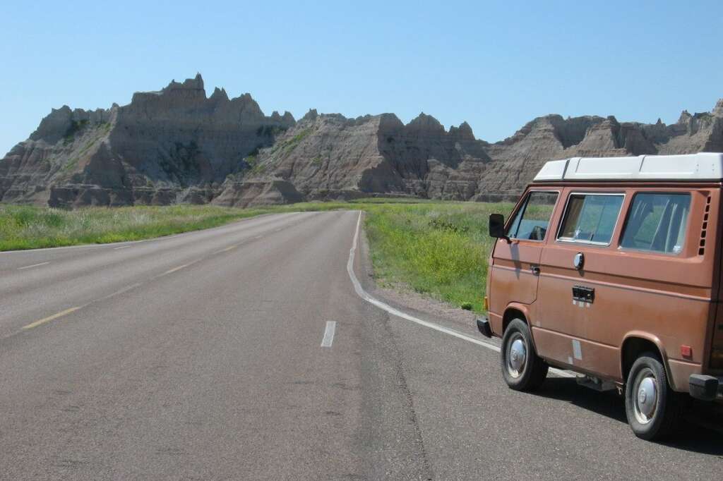 10. Routes 240/44, Dakota du Sud - Ces deux routes vous plongent dans l'univers lunaire des Badlands. Même si vous êtes subjugués par les paysages, gardez un œil sur la route à l'affût de bisons sauvages et de chiens de prairie.