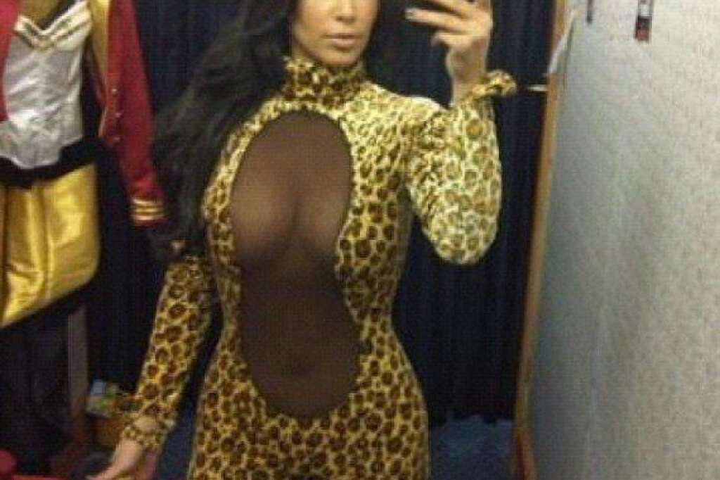 Kim Kardashian - Kim Kardashian en léopard.