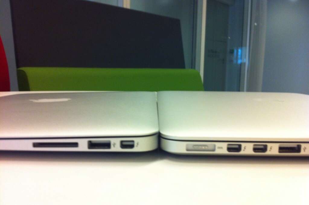 - À gauche le MacBook Air 13 pouces, à droite le MacBook Pro Retina.