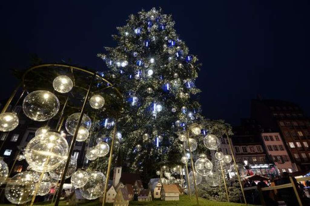 Strasbourg, France - L'arbre du Marché de Noël de Strasbourg