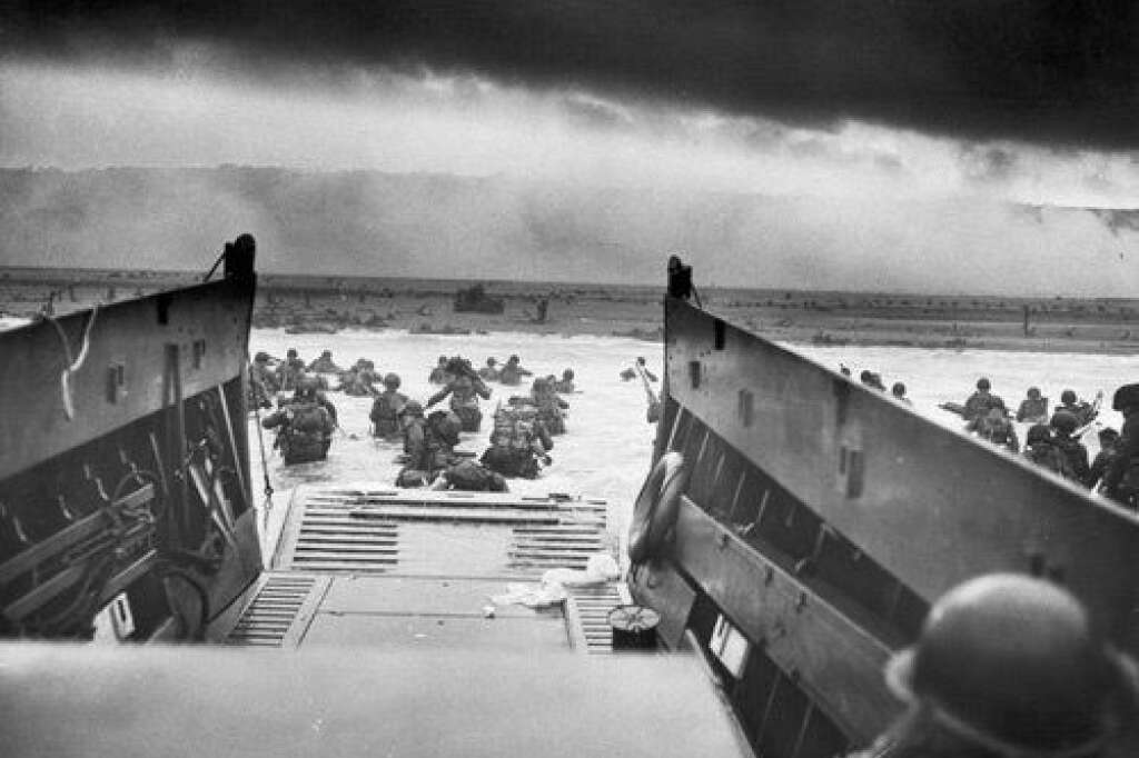 Le Débarquement du 6 juin 1944 - Initialement prévu le 5 juin 1944, le débarquement de Normandie fut repousser d'un jour en raison d'une météo peu clémente.