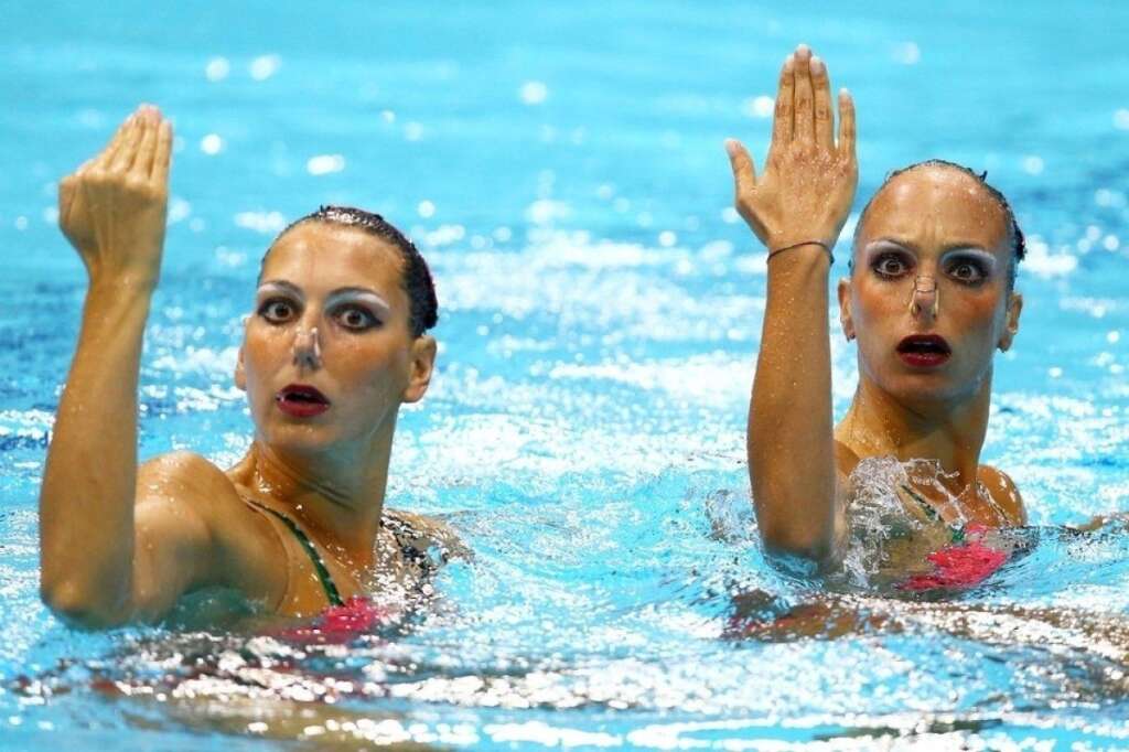 Les visages de la nage synchronisée - Les Italiennes Mariangela Perrupato et Giulia Lapi  (Al Bello / Getty Images)