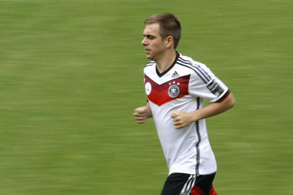 Philipp Lahm (Allemagne) - Son club: Bayern Munich (Allemagne) Poste: défenseur