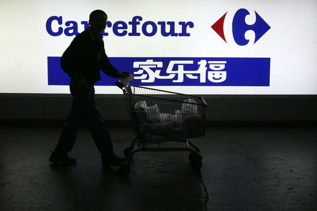 Carrefour - En réaction à l'appel au boycott des Jeux olympiques de Pékin en 2008, les chinois s'en sont pris à l'enseigne de grande surface Carrefour, très implantée dans le pays. <a href="http://www.lexpress.fr/actualite/economie/menace-de-boycott-carrefour-donne-des-gages-a-pekin_472078.html" target="_blank">Manifestations, boycott,</a>... l'enseigne a été accusée de soutenir les groupes sécessionnistes tibétains.
