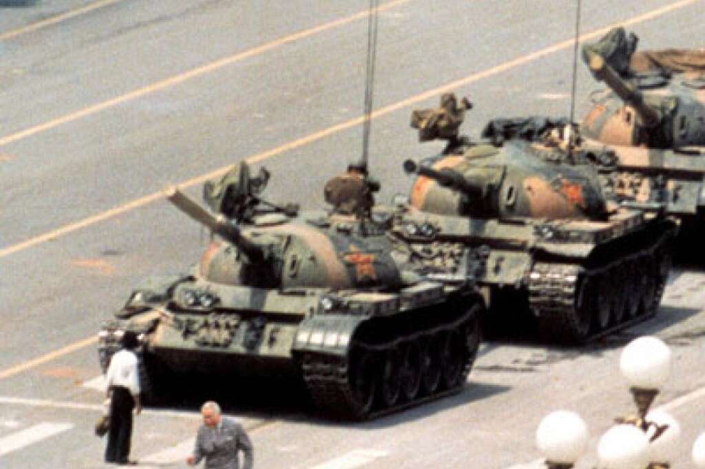 - Sur la place Tiananmen en Chine