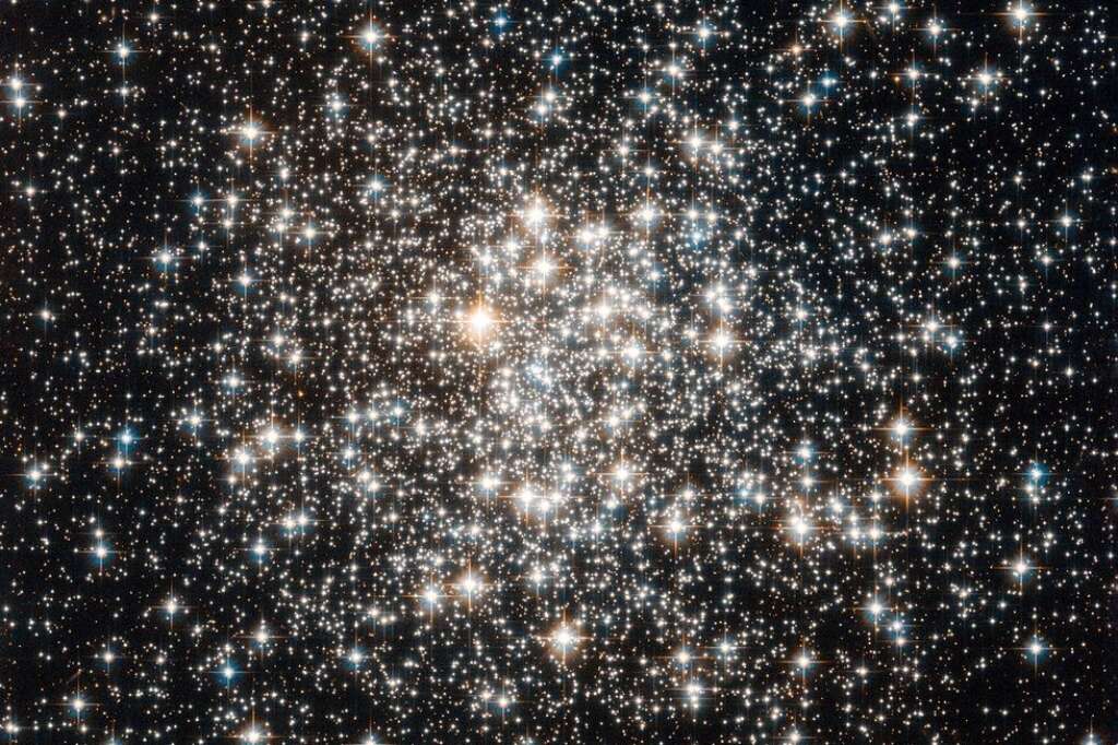 Une foule d'étoiles prise en photo par le télescope Hubble -