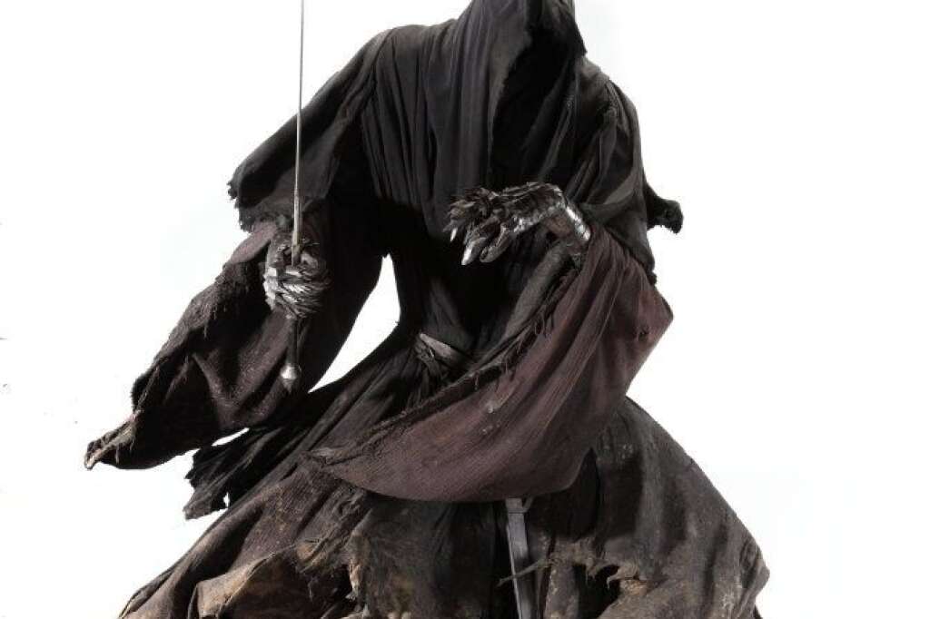 Le costume de Nazgûl - estimation : $80,000 - $100,000